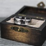 Howling Wolves Ring, Wolf Ring, Black Ring, Black Tungsten Ring, Wolves Ring, Wolf Howl Ring, Black Wedding Bands