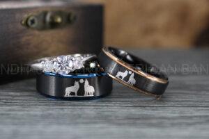 Howling Wolves Ring, Wolf Ring, Couple Wedding Rings, Couple Rings, Wolves Ring, Wolf Howl Ring, Black Wedding Bands, Matching Wedding Rings