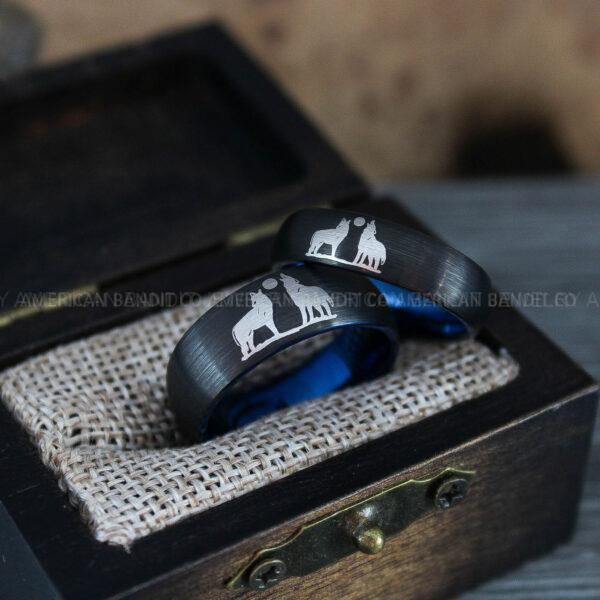 Howling Wolves Ring, Wolf Ring, Couple Wedding Rings, Couple Rings, Wolves Ring, Wolf Howl Ring, Black Wedding Bands, Matching Wedding Rings